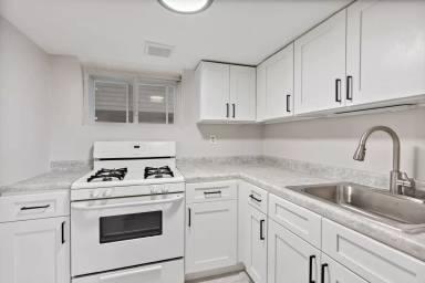 Main picture of 5701 N Keystone Ave