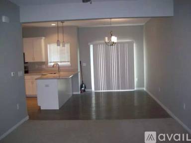 Main picture of 472 Potter St