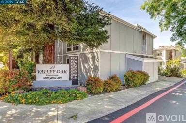 Main picture of Valley Oak Condominiums
