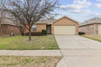 Main picture of 5004 Pacific Way Dr
