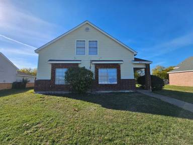 Main picture of 10212 Pondwood Dr
