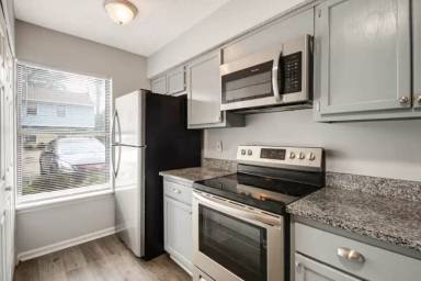 Main picture of 5640 Ansley St