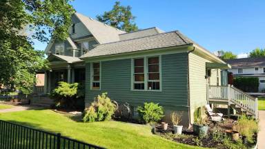 Main picture of 100 Daly Ave