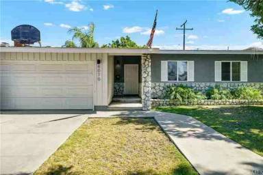 Main picture of 6070 E Belen St