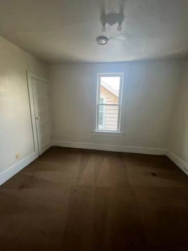 Main picture of 635 E 13th St