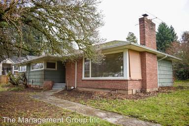 Main picture of 3711 NE 49th St
