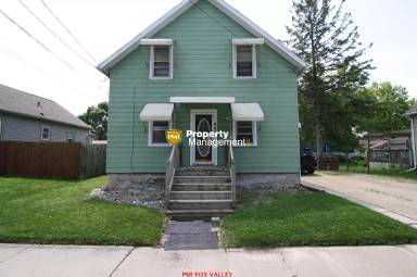 Main picture of 863 1/2 1st St