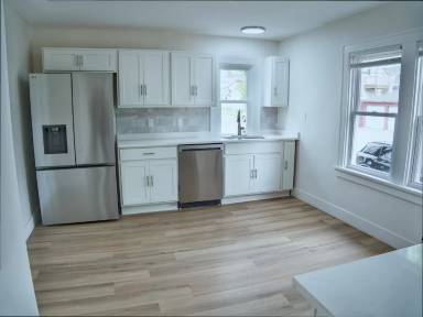 Main picture of 1301 S 63rd St