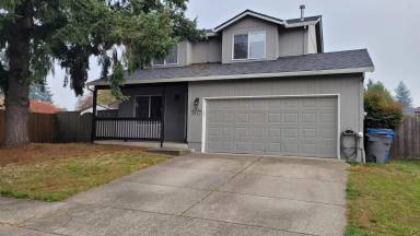 Main picture of 3917 NE 133rd Ave