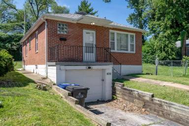 Main picture of 8370 Orchard Ave