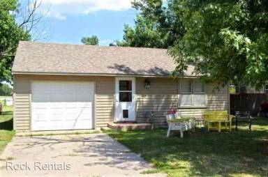 Main picture of 904 Pierce St