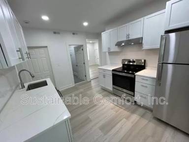 Main picture of 71 Paine St