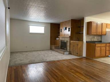 Main picture of 11004 Los Arboles Ave NE