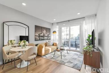 Main picture of 93 Midtown Brg St