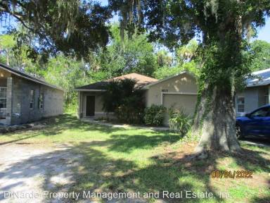 Main picture of 825 Valencia Ave