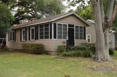Main picture of 3602 Ernest St