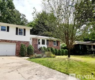 Main picture of 327 Pawnee Trl SE