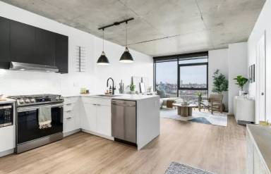 Main picture of 200 N Elizabeth St