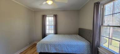 Main picture of 125 Richlands Ave