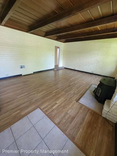 Main picture of 337 E Pine St