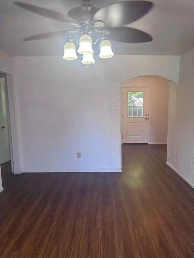 Main picture of 1052 NW 7th Pl
