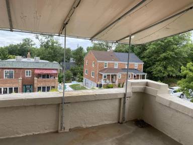 Main picture of 639 Plymouth Rd