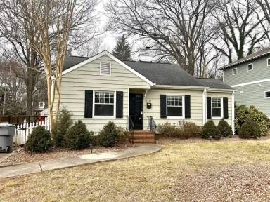 Main picture of 1417 Ivey Dr