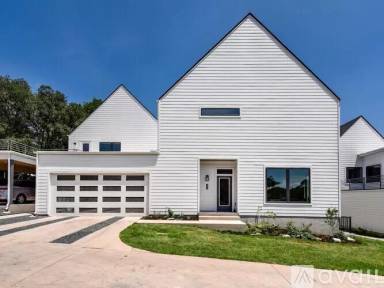 Main picture of 3115 Clawson Rd