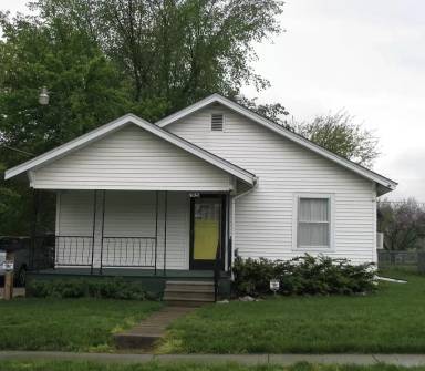 Main picture of 1032 W Pacific St