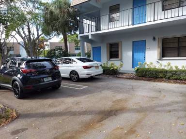 Main picture of 435 Canal Pt S
