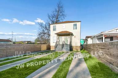 Main picture of 2612 Annette St