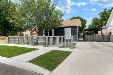 Main picture of 1147 W Rosewood Ave