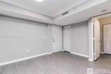 Main picture of Regent Park At Young Circle