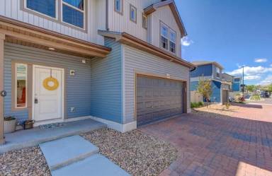 Main picture of 4874 Halifax Ct