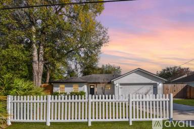 Main picture of 101 Azalea Rd