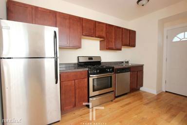 Main picture of 947-57 W Cornelia Ave