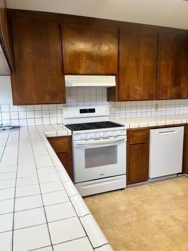 Main picture of 395 Surf St