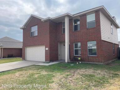 Main picture of 2140 Biggs St