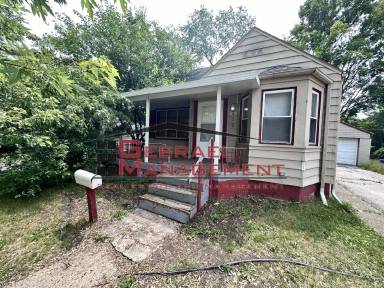 Main picture of 352 Buckingham Ave