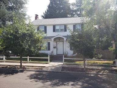 Main picture of 508 SE Cowls St