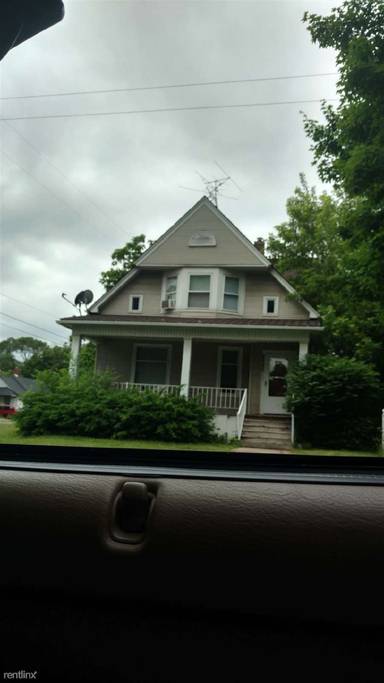 Main picture of 2203 N Bond St