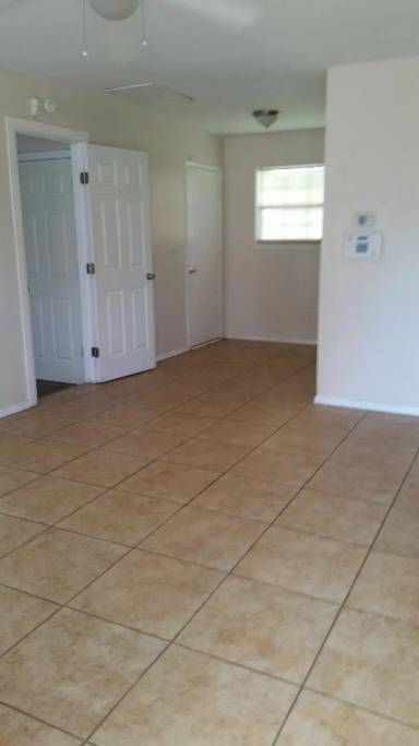 Main picture of 2700 Ridgeway Dr