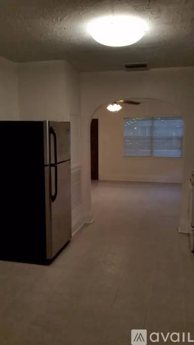 Main picture of 331 W Haya St