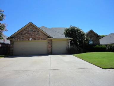 Main picture of 405 Misty Ridge Dr