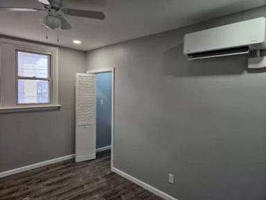 Main picture of 326 Roselyn St