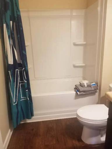 Main picture of 8348 Regent St