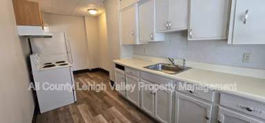 Main picture of 708 Linden St