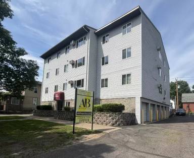 Main picture of 411 5th Ave S