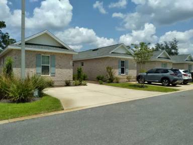 Main picture of 115 Alley Ln