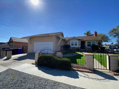 Main picture of 2702 Landscape Dr